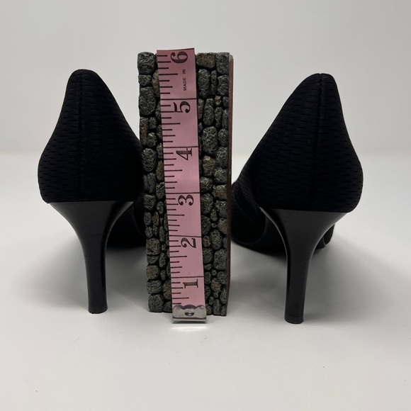 Betabrand Black Pointed Toe Heels Size 8 Women's - Picture 6 of 7